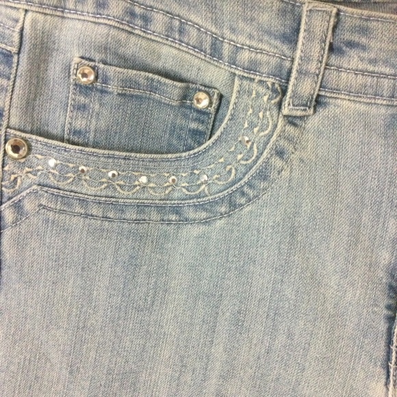 Gloria Vanderbilt Light Wash Skimmer Capri Size 10 - Picture 3 of 13